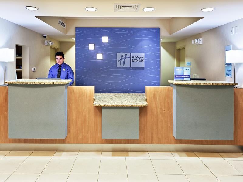 Holiday Inn Express & Suites El Paso Airport By Ihg Exterior foto