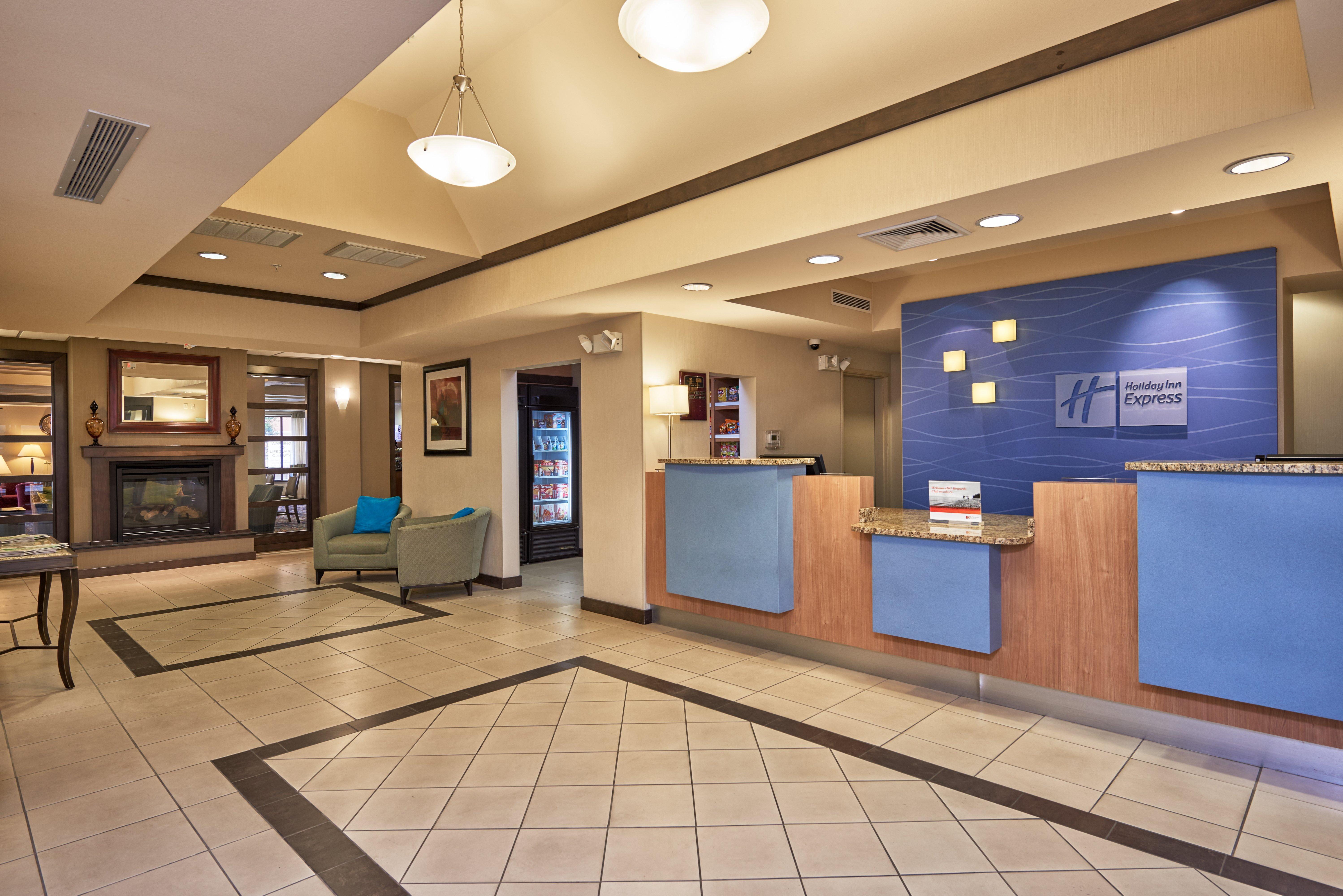 Holiday Inn Express & Suites El Paso Airport By Ihg Exterior foto