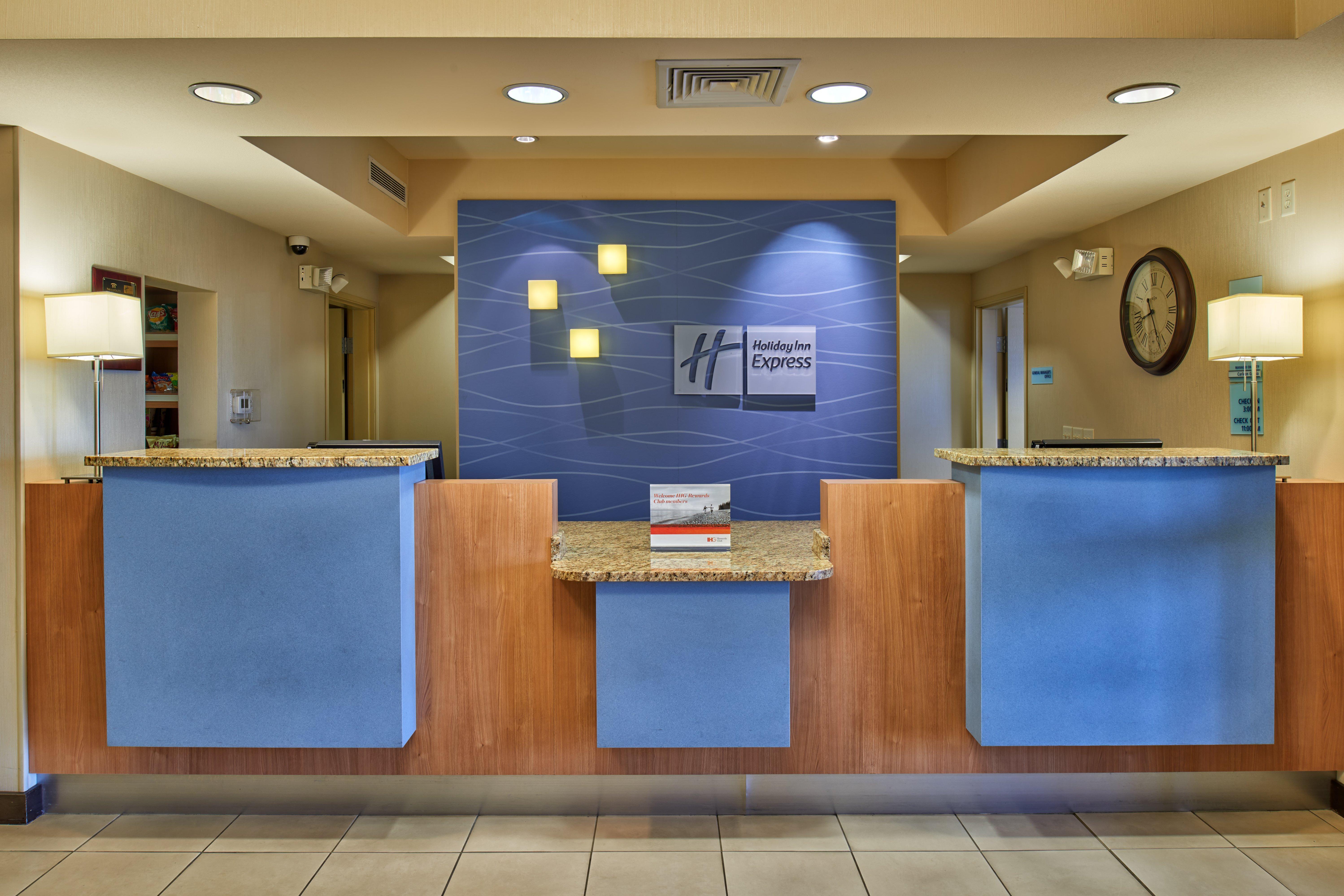 Holiday Inn Express & Suites El Paso Airport By Ihg Exterior foto